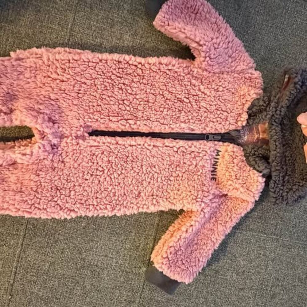 Baby Minnie Mouse hooded fleece Sherpa 3 to 6 Months $12 OBO